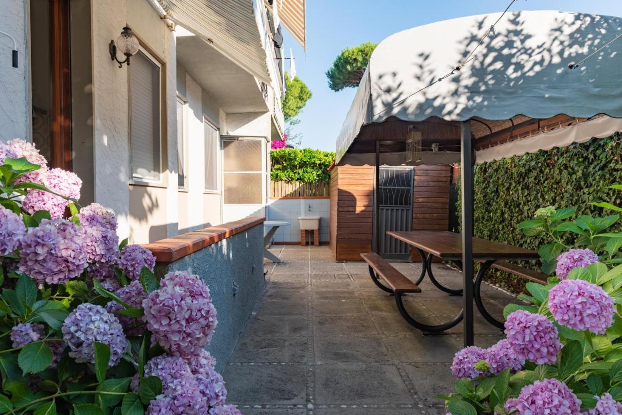 Apartment Holiday Versilia Camaiore Kültér fotó