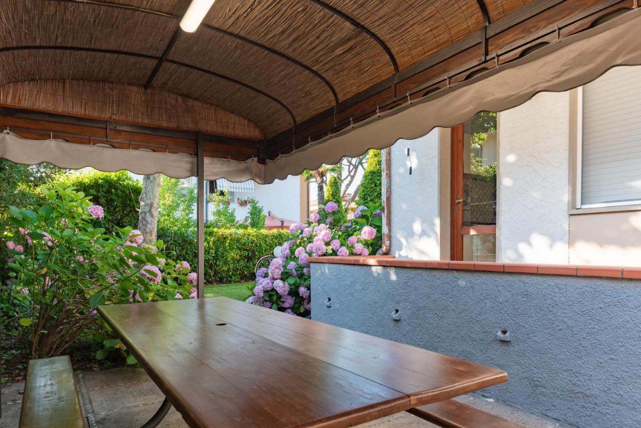 Apartment Holiday Versilia Camaiore Kültér fotó